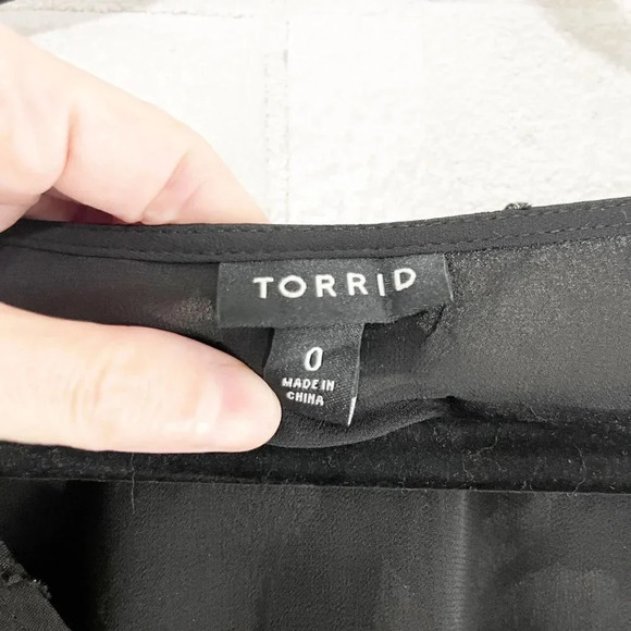 Torrid Black Lace Semi Sheer Long Sleeve Peplum Blouse Women's Plus Size 0X - Picture 8 of 10